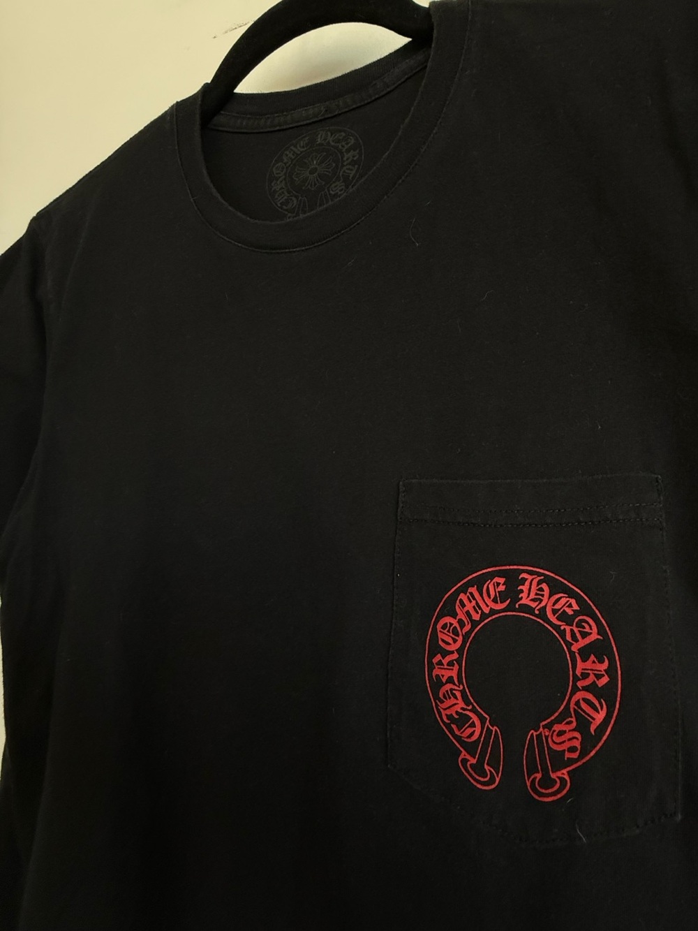 Chrome Hearts Red Horseshoe Cemetery Cross T-shirt CH - Picture 4 of 4